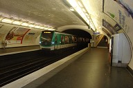 Metrobahnhof Couronnes