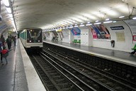 Station de métro Maraîchers