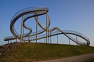Tiger & Turtle – Magic Mountain