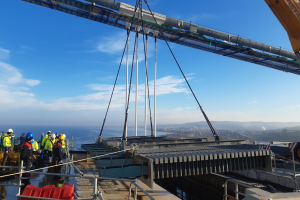 Ein Katamaran für die längste Hängebrücke der Welt