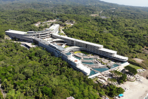 Un hôtel Mexique repose sur 410 isolateurs sismiques