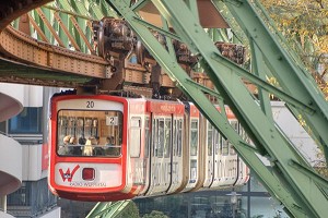 Monorails suspendus