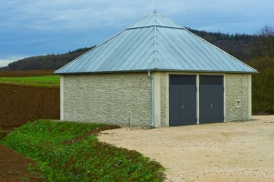 Ästhetische Architektur aus Beton für ein Betriebsgebäude