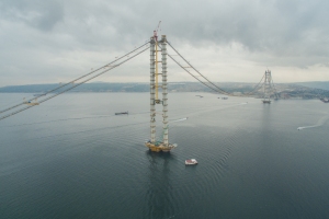 Izmit Bay Bridge: Suspension bridge with the world's fourth longest main span