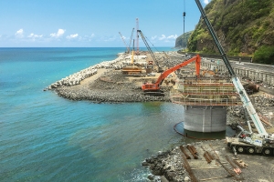 Viaducts for new Ocean Road at La Réunion