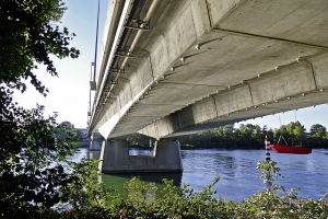 Repair of two connecting bridges from Villeneuve to Avignon