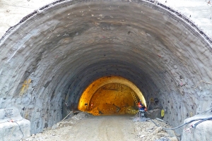 Sicherung des Vijenac-Tunnels in Bosnien