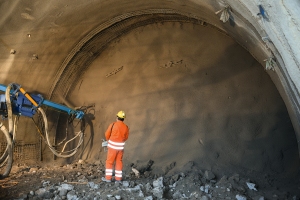 Tunnelkette Klaus: Stützmittel sichern Vortrieb der neuen Oströhren