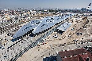 Der neue Wiener Hauptbahnhof geht in Betrieb