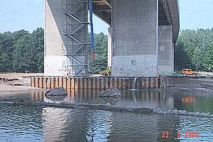 Stabilisierung von Brückenpfeilern durch Zementinjektionen