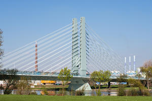 Neue Werksbrücke der Farbwerke Hoechst