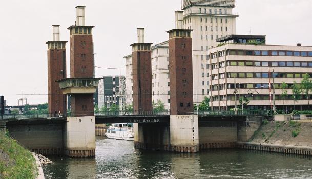 Schwanentorbrücke, Duisburg