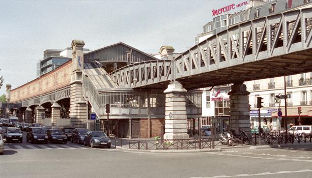 Paris Metro Line 6Viaduct near Bercy Bridge and Quai de la Gare Station