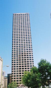 Ernst & Young Plaza (Los Angeles, 1985)