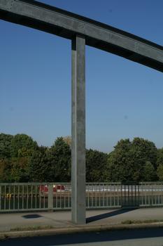 Bridge across the entrance of the port of Gelsenkirchen