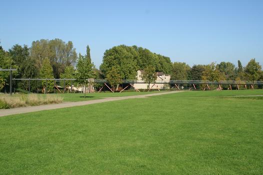 Footbridge at Nordsternpark, Gelsenkirchen