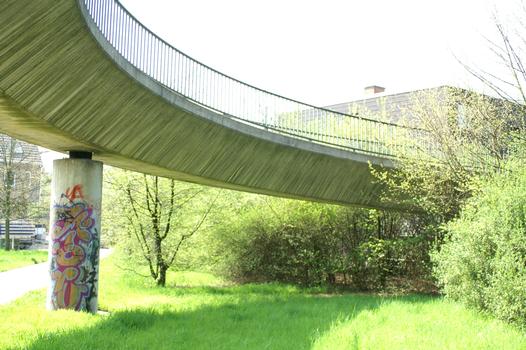 Footbridge off Werstener Dorfstrasse at Düsseldorf