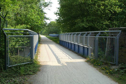 Pont de la Erzbahn sur la Darpestrasse, Bochum-Hamme