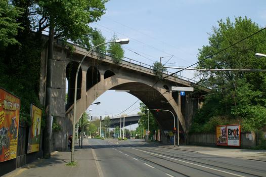 Railroad Bridge across Düsseldorfer Strasse, Duisburg
