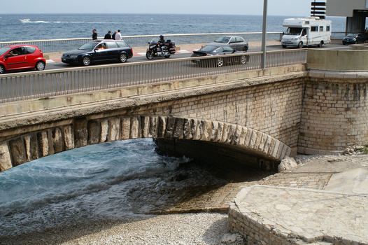 Brücke am Boulevard Louis II, Monaco