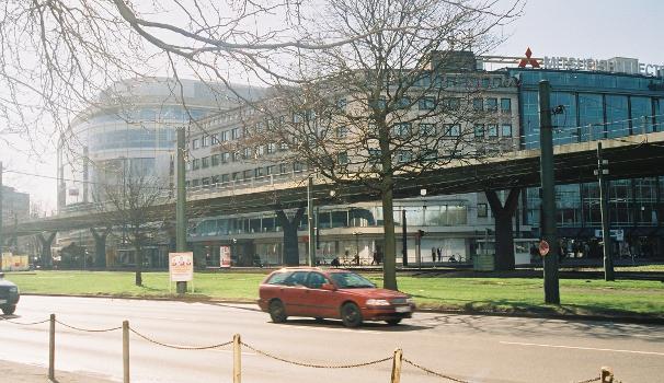 Jan Wellem Elevated Road, Düsseldorf