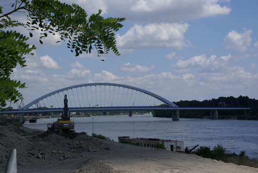 Apollo-Brücke über die Donau in Bratislava