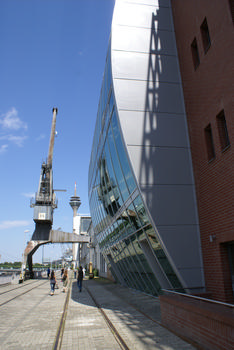 Haus vor dem Wind, Medienhafen, Düsseldorf