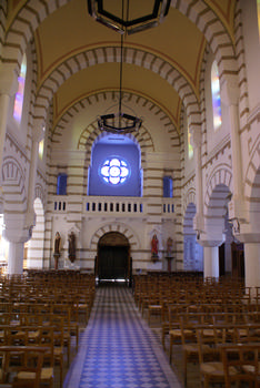 Oucques - Eglise Saint-Jacques