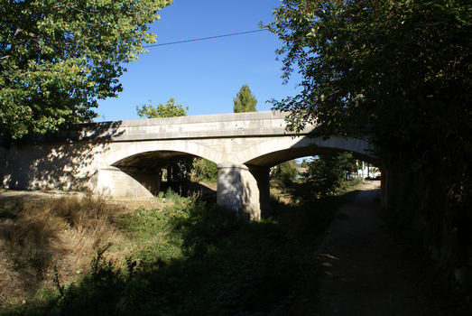 Riez - Bridge carrying D 952