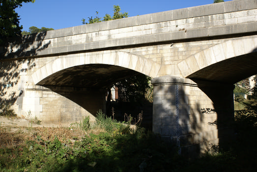 Riez - Pont de l'Avenue Frédéric-Mistral