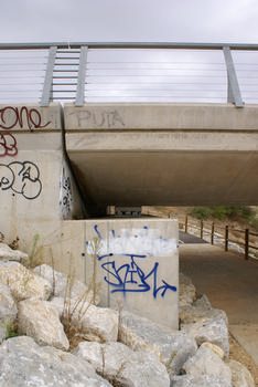 Bonnieux - Brücke im Zuge der D 108