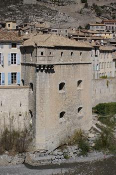 Stadtmauern von Entrevaux