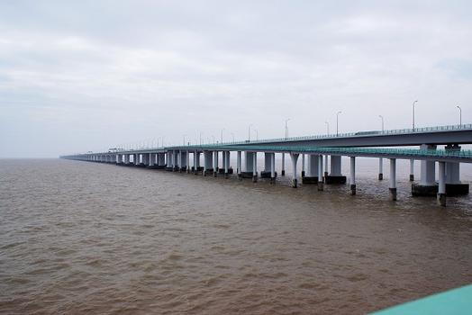 Pont sur la baie de Hangzhou
