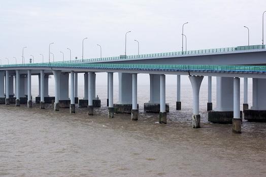Pont sur la baie de Hangzhou
