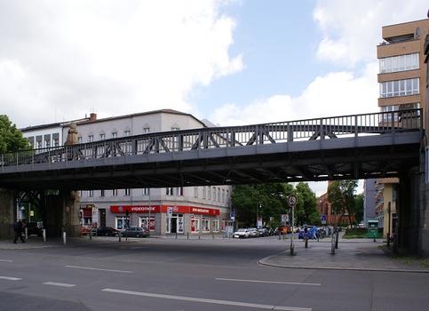 Hochbahnstrecke der U2 zwischen Nollendorfplatz und Bülowstraße