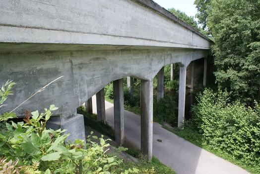 Brücke im Zuge der Henauer Strasse