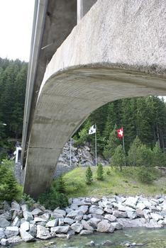 Pont d'accès à la centrale de Ferrera