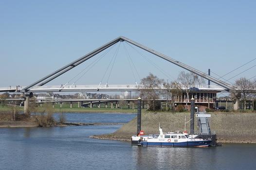 Hafenbrücke Düsseldorf