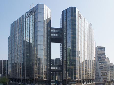 Paris-La Défense – Immeuble Les Miroirs