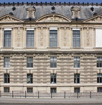 Palais du Louvre - façade sur Seine