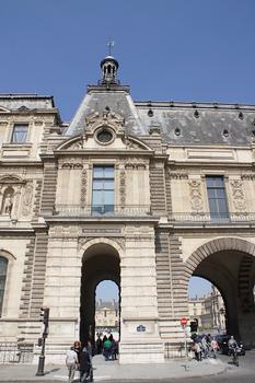 Palais du Louvre - façade towards the Seine