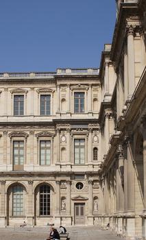 Palais du Louvre - Cour Carrée
