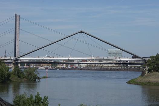 Düsseldorf Harbor Bridge