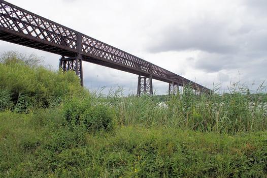 Eisenbahnbrücke Cubzac