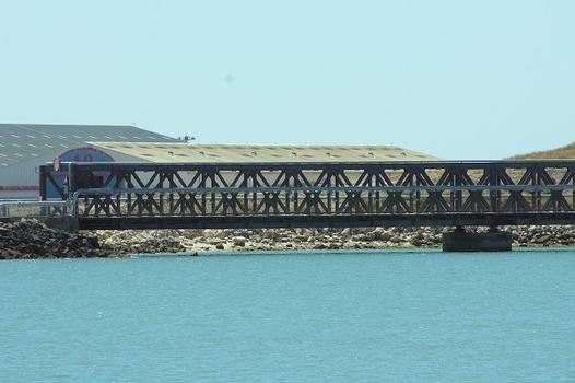 Zufahrtsviadukt zur Hafenmole