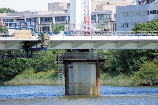 Pont Eric-Tabarly