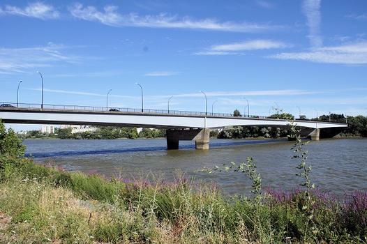 Georges-Clémenceau-Brücke 