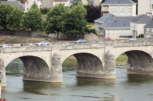 Pont Cessart, Saumur