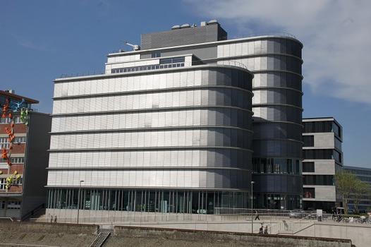 Medienhafen Düsseldorf – Speditionstrasse 17