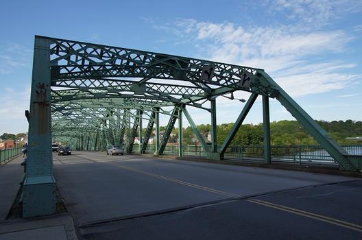 John E. Cox Memorial Bridge